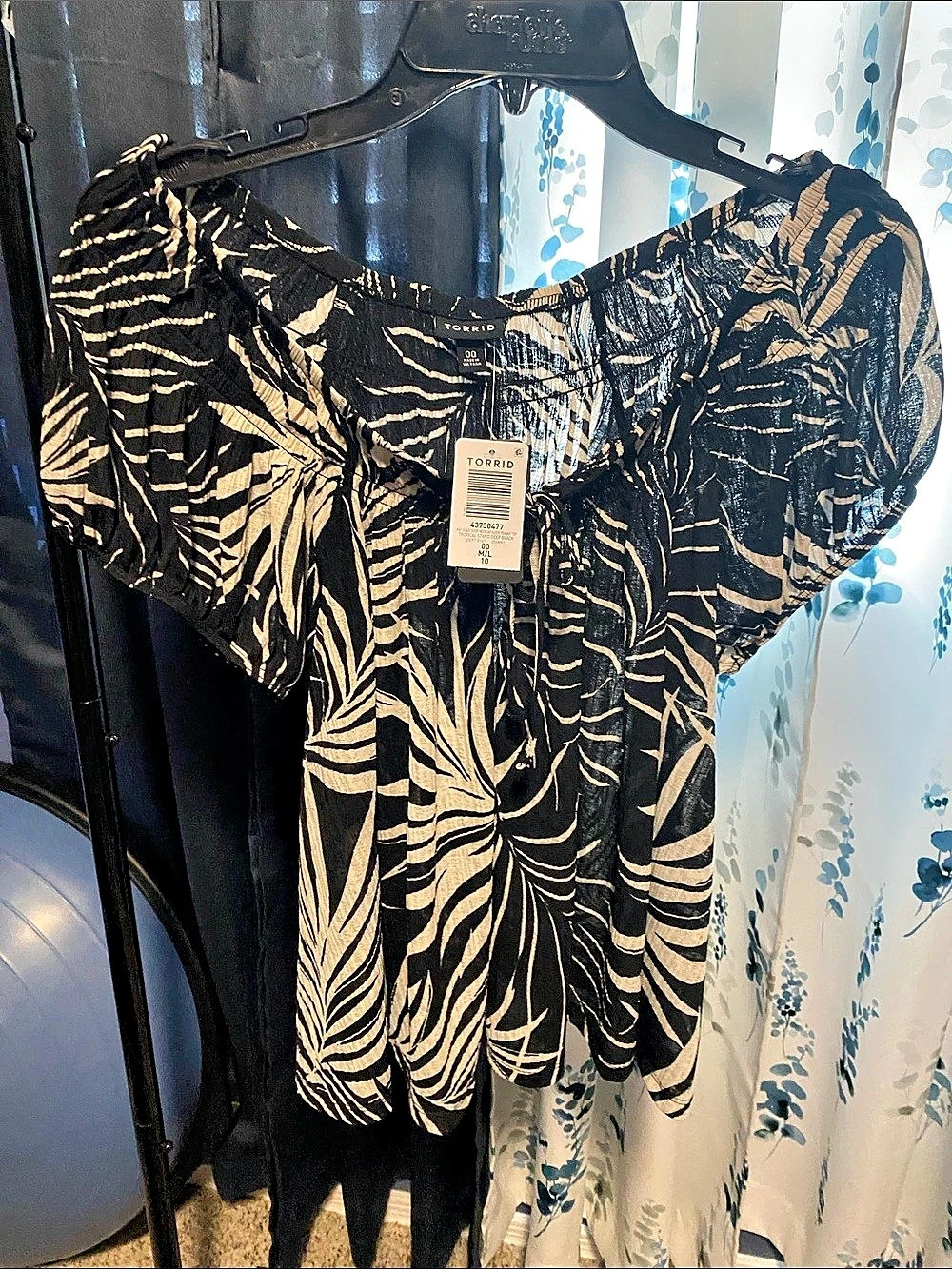 Torrid Cap Sleeve Peasant Top Animal Print Blouse Black & Tan Size M/L